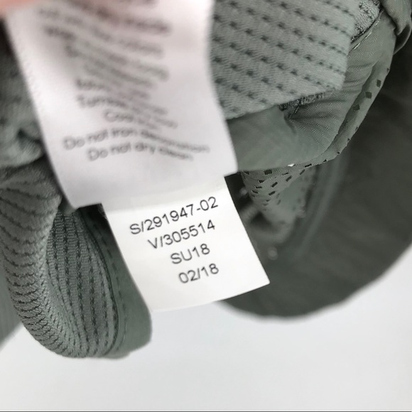 Athleta Windbreaker Hooded Workout Jacket - Picture 6 of 8